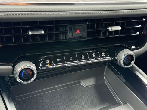New 2026 Chevrolet Suburban LS AWD/4WD image 18