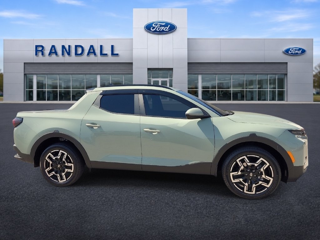 Used 2025 Hyundai Santa Cruz Limited AWD/4WD image 6