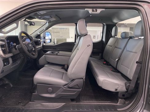 New 2026 Ford F250 XL w/ XL Chrome Package image 11