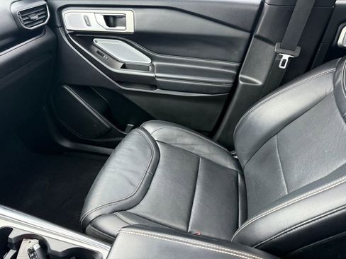 Certified 2020 Ford Explorer ST w/ Premium Technology Package image 25