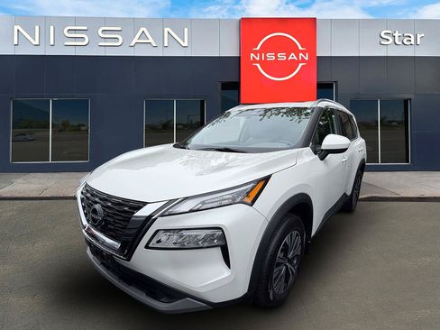 Used 2023 Nissan Rogue SV w/ SV Premium B Package AWD/4WD image 2