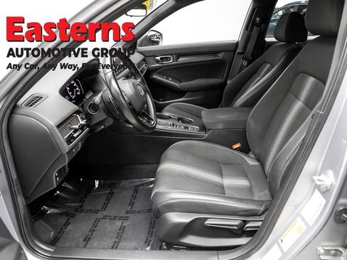 Used 2022 Honda Civic Sport image 14