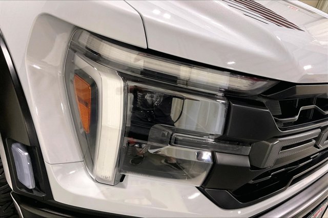Used 2025 Ford F150 Raptor AWD/4WD image 28