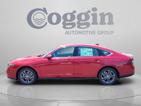 New 2026 Honda Accord EX-L image 2