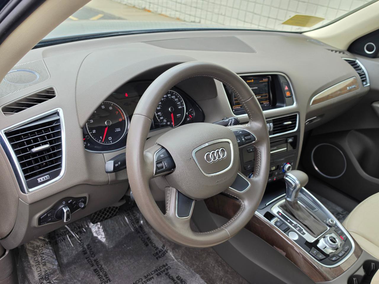 Used 2016 Audi Q5 2.0T Premium Plus w/ Technology Package AWD/4WD image 10