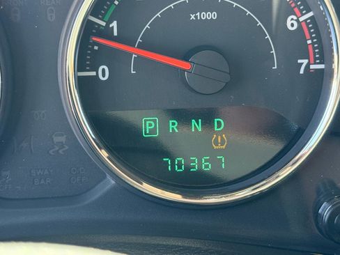 Used 2012 Jeep Wrangler Sport w/ Connectivity Group AWD/4WD image 27