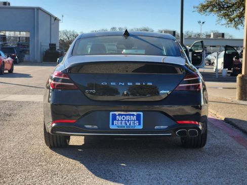 Used 2023 Genesis G70 2.0T image 6