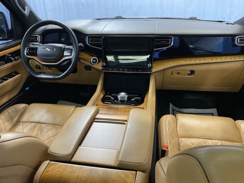 Used 2022 Jeep Grand Wagoneer Series III w/ Rear Seat Video Group 1 image 46