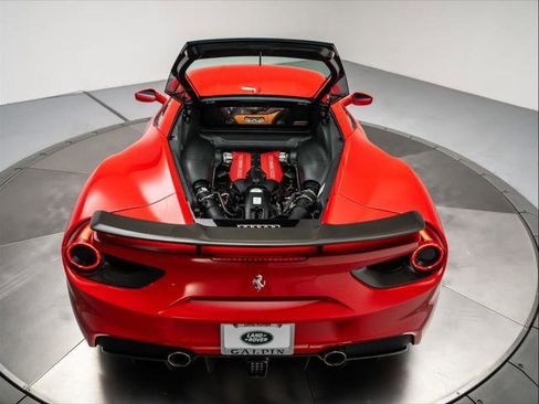 Used 2018 Ferrari 488 GTB image 35