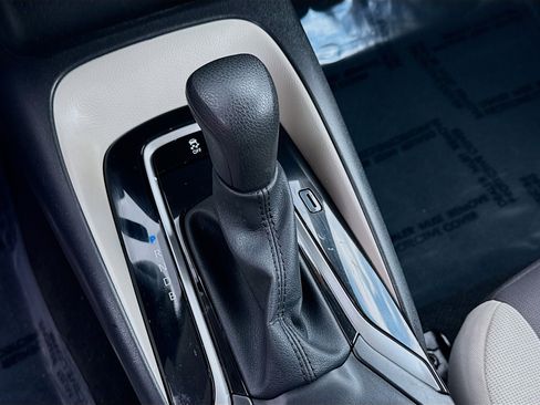 Used 2023 Toyota Corolla LE image 15