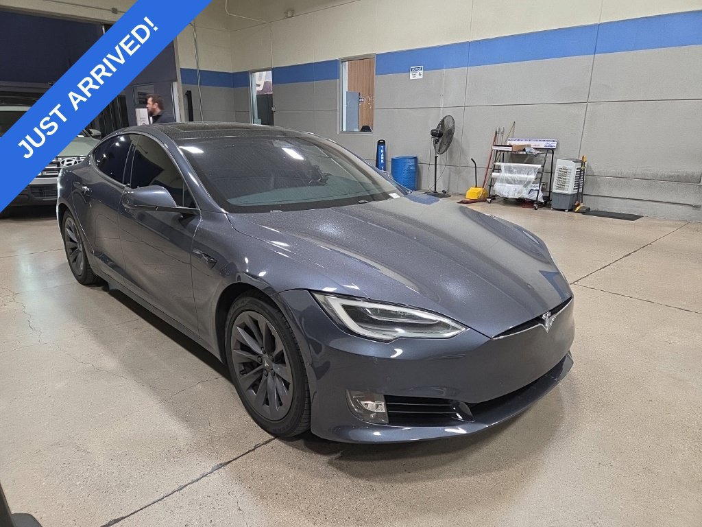 Used 2017 Tesla Model S 75D AWD/4WD image 2