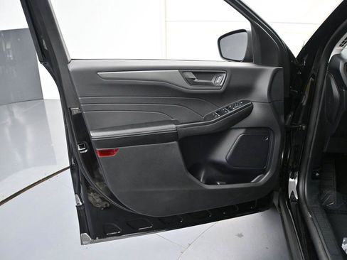 Used 2025 Ford Escape Active FWD image 8