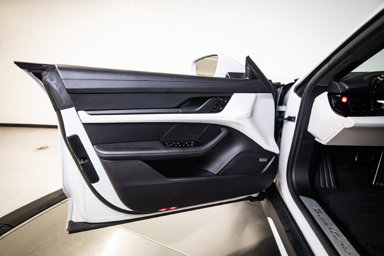 Certified 2022 Porsche Taycan Turbo AWD/4WD image 23