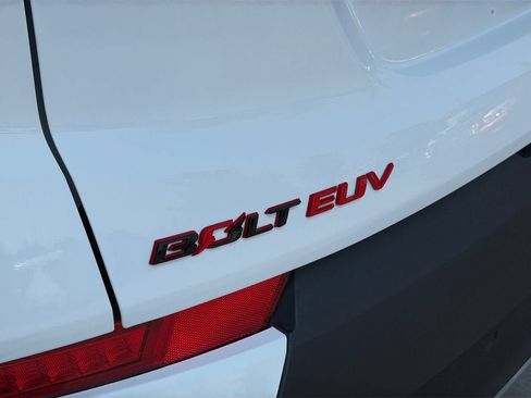 Used 2023 Chevrolet Bolt EUV Premier w/ Sun & Sound Package FWD image 34