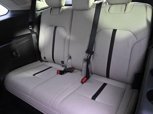 Used 2025 MAZDA CX-90 3.3 Turbo w/ Preferred Package image 22