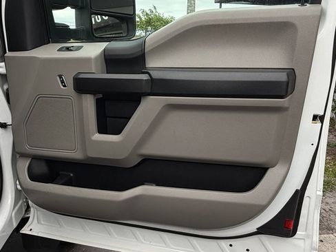 Used 2017 Ford F450 XL w/ Power Equipment Group image 18