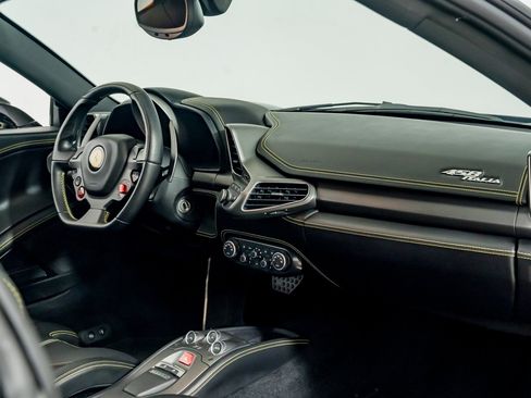 Used 2010 Ferrari 458 Italia Coupe RWD image 28