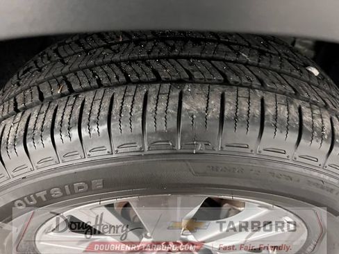 Used 2025 Nissan Pathfinder SV FWD image 19