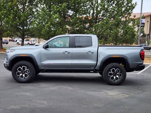 Used 2024 GMC Canyon AT4X AWD/4WD image 2