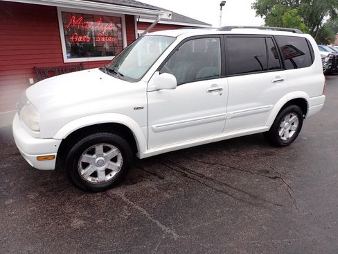 Used 2002 Suzuki XL7 4WD image 3