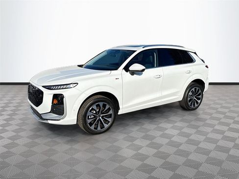 New 2026 Audi Q3 quattro 2.0T image 3