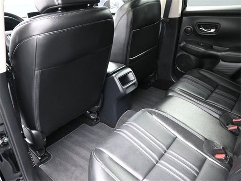 Certified 2026 Honda HR-V EX-L image 2