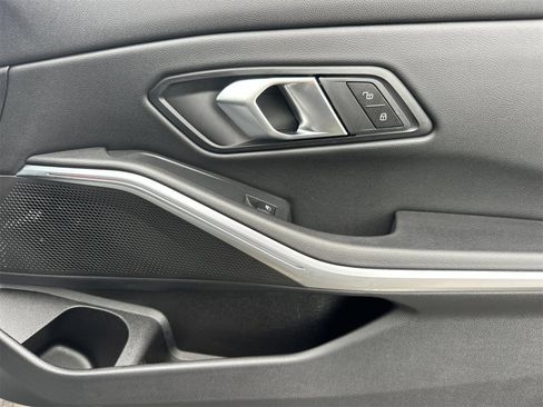 Used 2024 BMW 330i Sedan image 18