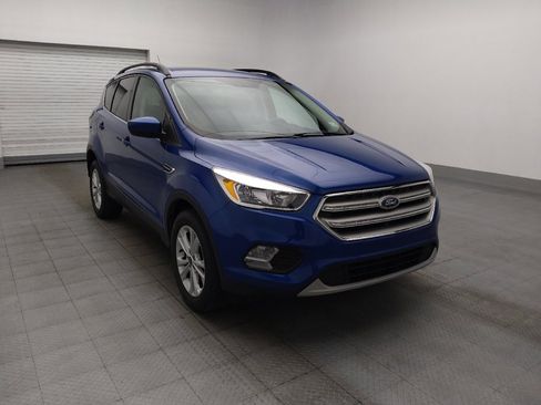 Used 2018 Ford Escape SE w/ SE Sync 3 Package AWD/4WD image 13
