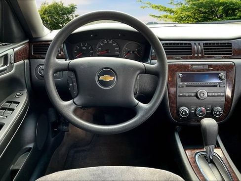 Used 2014 Chevrolet Impala Limited LS FWD image 5
