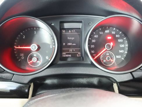 Used 2010 Volkswagen Jetta TDI FWD image 37
