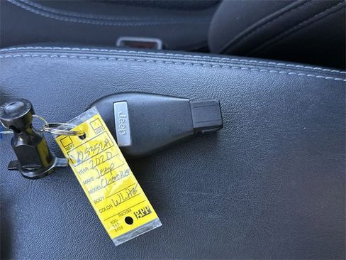 Used 2020 Jeep Cherokee Latitude image 33