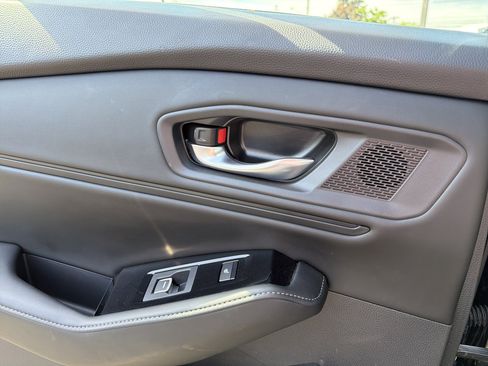 Used 2023 Honda Accord Touring image 25