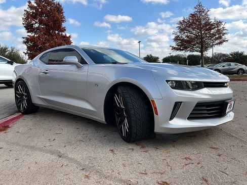 Used 2017 Chevrolet Camaro LT image 5