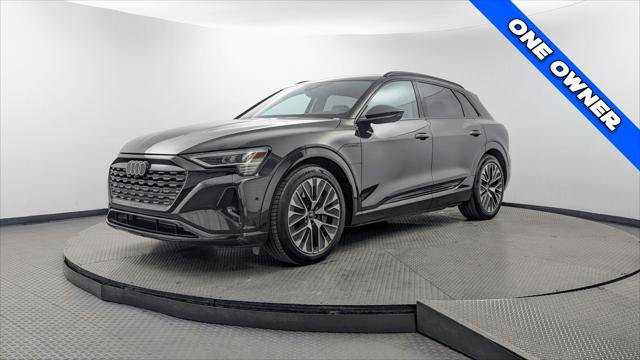 Used 2024 Audi Q8 e-tron Premium Plus AWD/4WD image 2