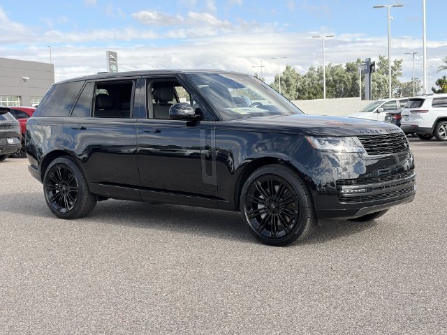 New 2027 Land Rover Range Rover Long Wheelbase SE AWD/4WD image 4