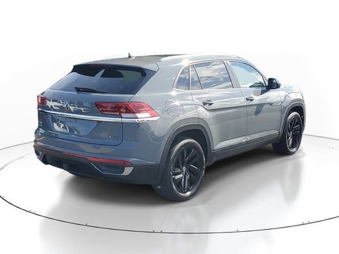 Used 2023 Volkswagen Atlas Cross Sport SE w/ Panoramic Sunroof Package AWD/4WD image 4