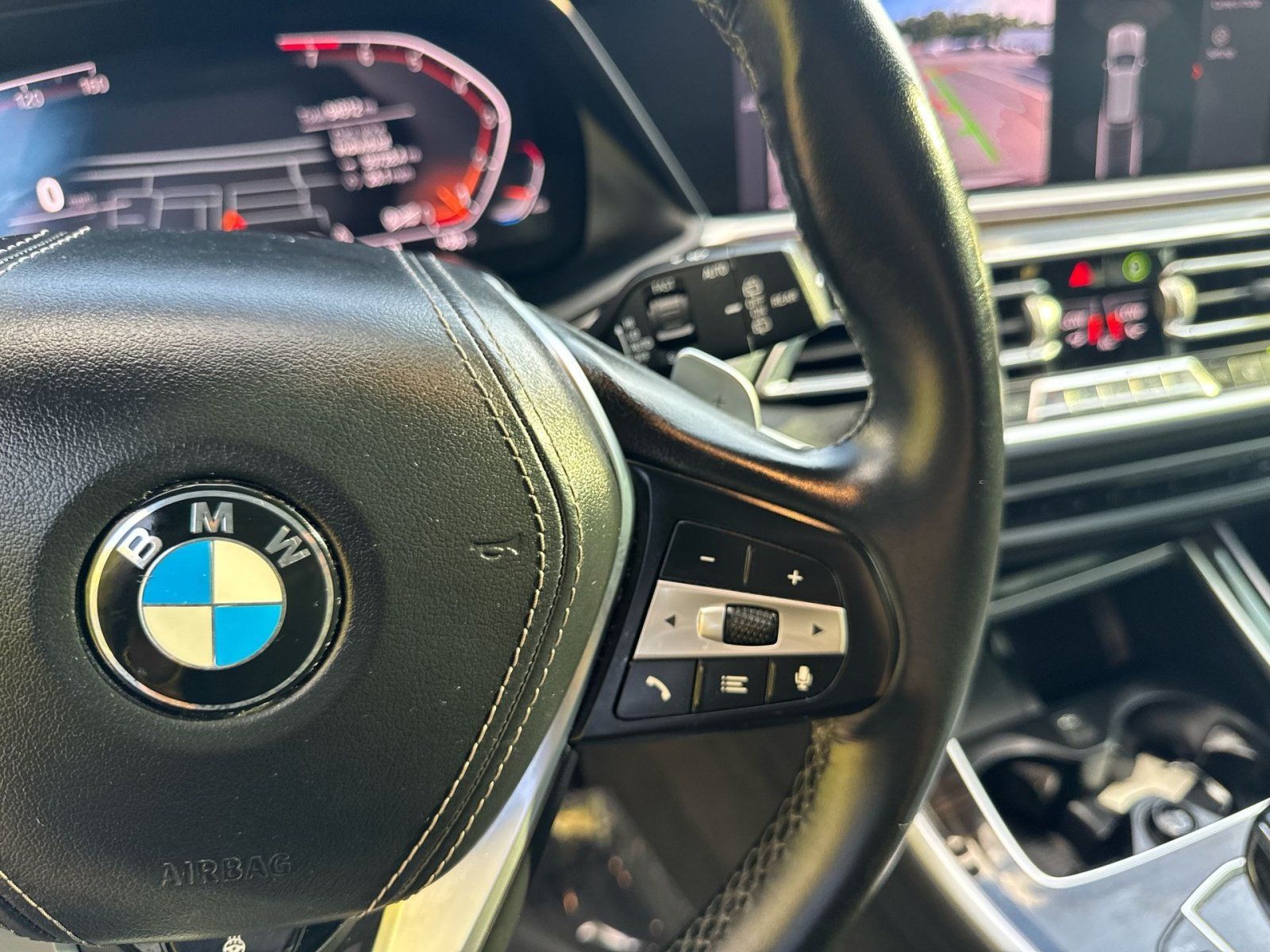 Used 2019 BMW X5 xDrive40i w/ Premium Package 2 AWD/4WD image 17
