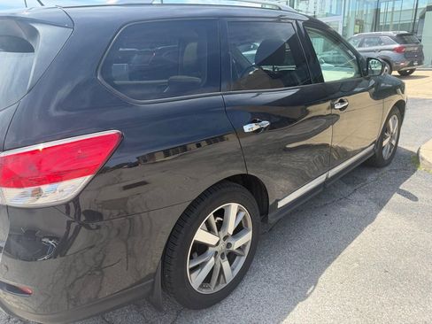 Used 2016 Nissan Pathfinder Platinum AWD/4WD image 3