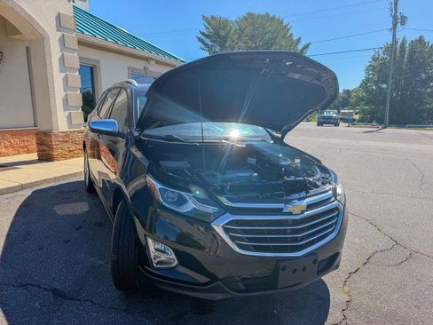 Used 2018 Chevrolet Equinox Premier FWD image 22