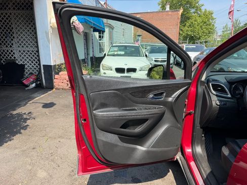 Used 2014 Buick Encore Convenience FWD image 23