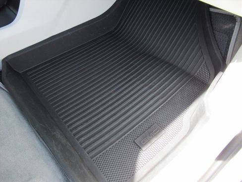 Used 2025 GMC Acadia Denali w/ Super Cruise Package image 30