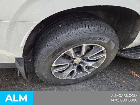Used 2024 Chevrolet Tahoe LT w/ Luxury Package AWD/4WD image 15