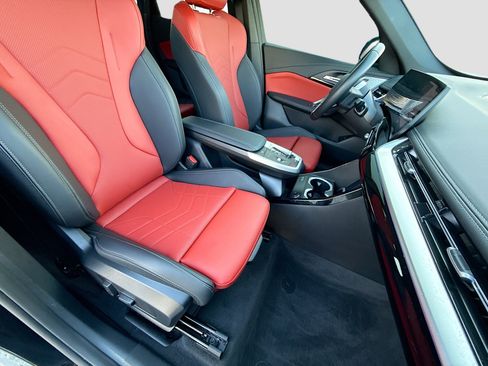 Used 2025 BMW X1 xDrive28i w/ Convenience Package image 15