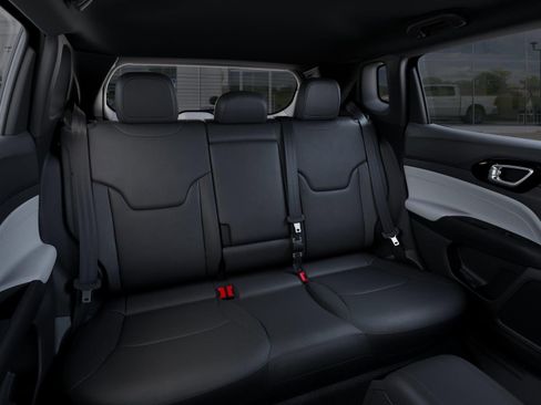 New 2026 Jeep Compass Limited image 15