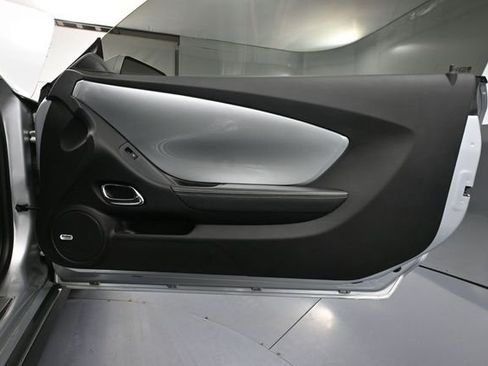 Used 2010 Chevrolet Camaro SS w/ RS Package RWD image 46