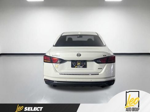 Used 2021 Nissan Altima 2.5 SR w/ SR Premium Package AWD/4WD image 6