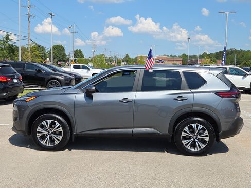 Used 2023 Nissan Rogue SV FWD image 6