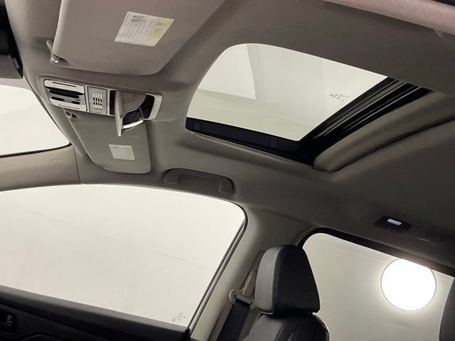 Used 2025 Honda Odyssey EX-L image 12