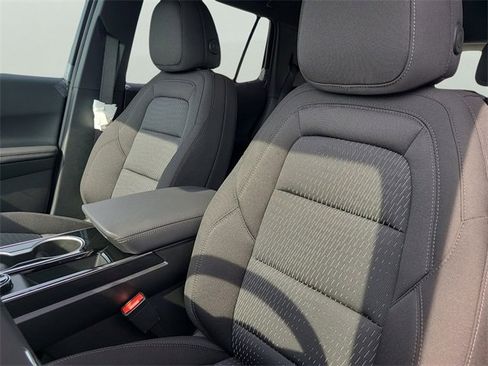 New 2026 Chevrolet Equinox LT image 13