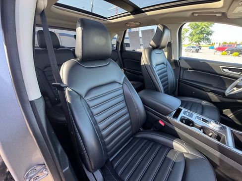 Certified 2023 Ford Edge SEL w/ Convenience Package AWD/4WD image 12